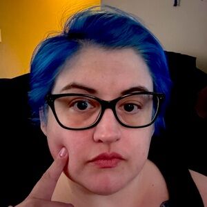 Meet your Posher, Leah